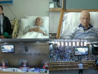 Kenan Evren'in 12 Eylül darbesinden hüküm giydiği anların görüntüleri yayımlandı: Alkışlar koptu