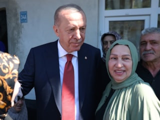 Cumhurbaşkanı Erdoğan, Rize'de komşularını ziyaret etti