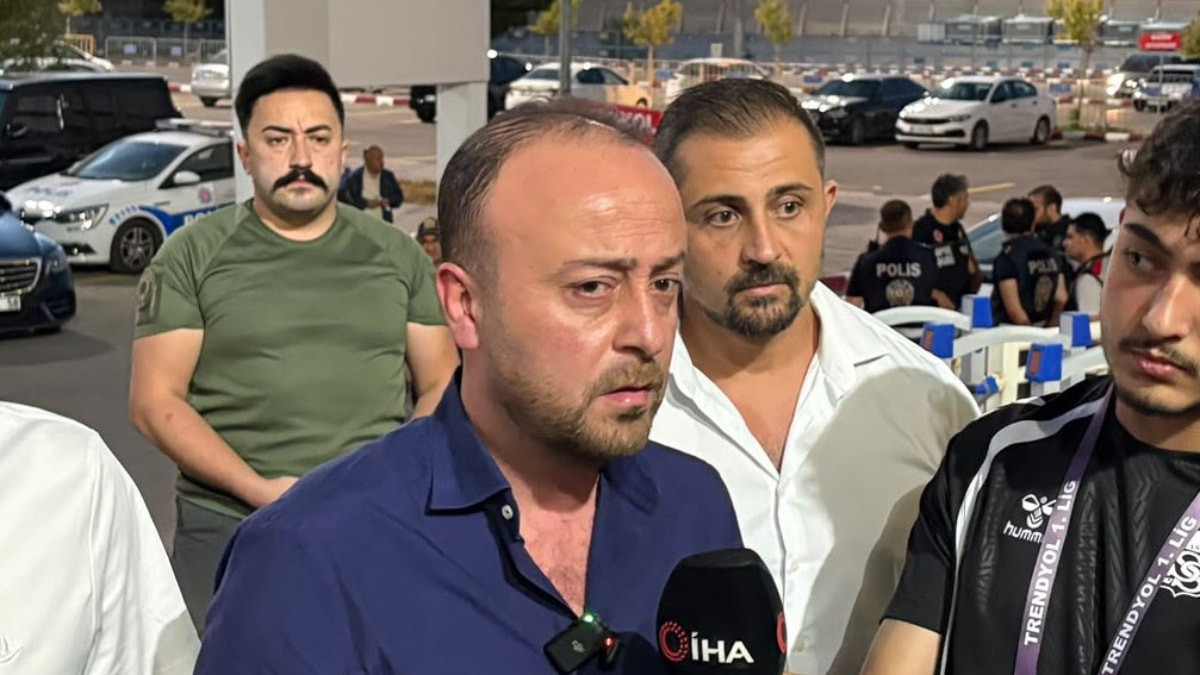Sivasspor'dan tepki! Türk futbolunun bu hakemlerden temizlenmesi lazım
