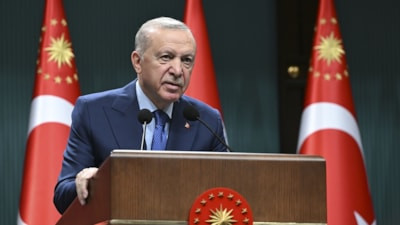 Cumhurbaşkanı Erdoğan'dan, Türk otomobil sporları tarihine geçen Ali Türkkan'a tebrik