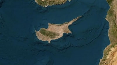 Rum tarihçi Kossifos'tan itiraf: Kıbrıs'ı Türkler değil Kissinger böldü