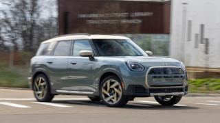 Tam elektrikli MINI Countryman yeni donanım paketiyle Türkiye'de satışta