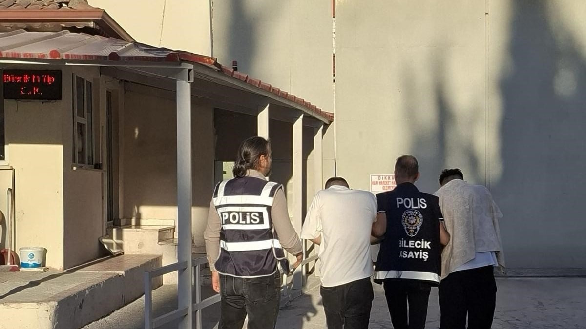 Bilecik'te 3 milyon liralık ziynet eşyası ile yakalandılar