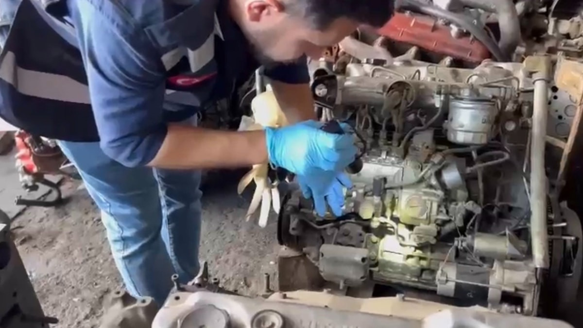 Samsun'da 3 gümrük kaçağı otomobil motoru ele geçirildi