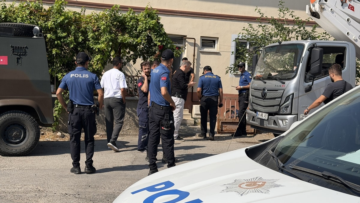 Kahramanmaraş’ta ailesini evde rehin alan şüpheli gözaltına alındı