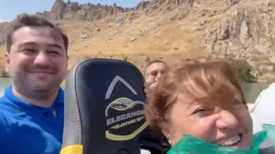 Fatma Şahin'in 'Jetcar' deneyimini paylaştı: Fırat’ın üzerinde sadece Gaziantep’te yapabilirsiniz