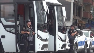 Silivri'de batan gemideki mürettebat aranıyor