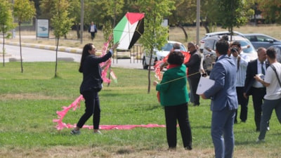 Eskişehir’de Gazze’deki çocuklar için gökyüzüne uçurtma bıraktılar