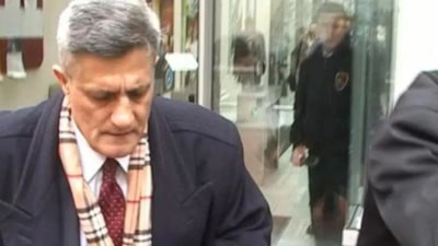 Kurtlar Vadisi Pusu senaristleri Kaşif Kozinoğlu soruşturmasında ifade vermek için adliyede