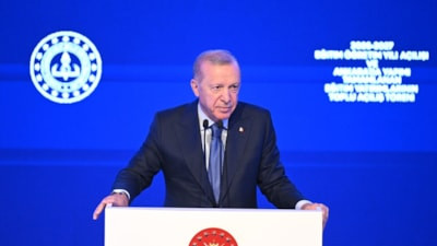 Cumhurbaşkanı Erdoğan: Aileler çocukların manevi değerlere bağlı olmasını önemsemeli