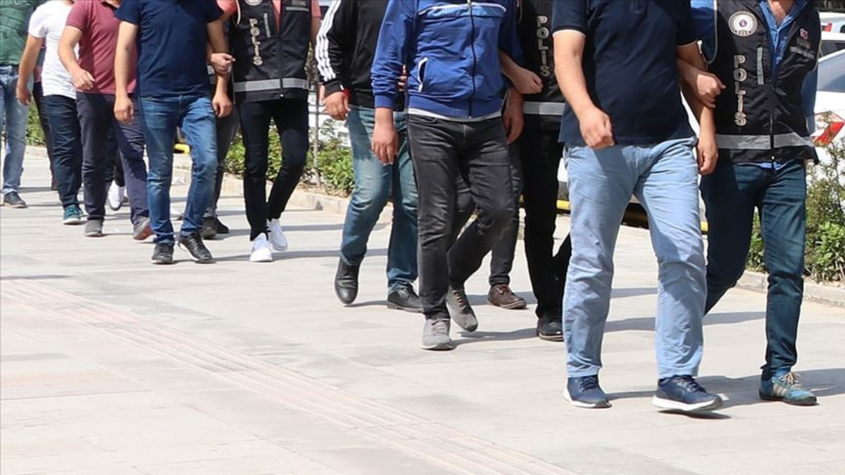 Aydın merkezli 7 ilde yasadışı bahis operasyonu: 11 milyar TL'lik para trafiği tespit edildi