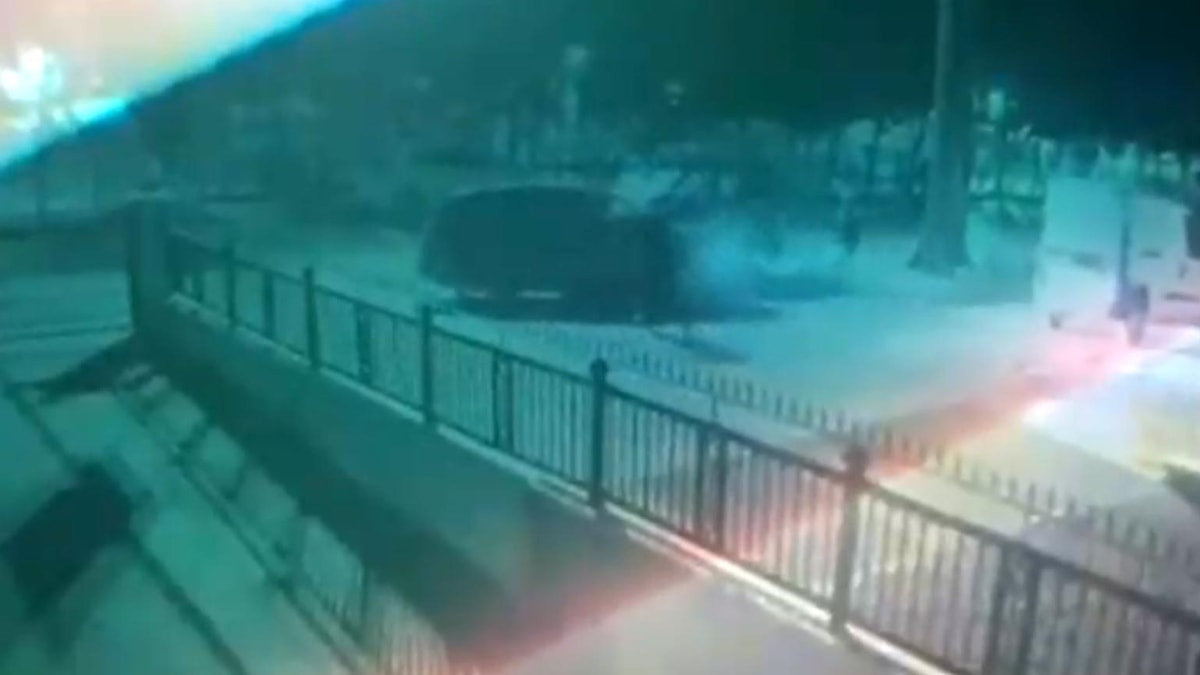 Ankara'da polis aracına çarpıp kaçan sürücü tutuklandı