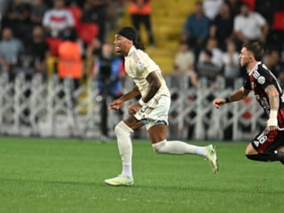 Fenerbahçe, Gaziantep FK ile berabere kaldı