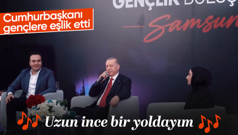 Cumhurbaşkanı Erdoğan’dan gençlerle müzik sürprizi: Resul Dindar’a eşlik etti