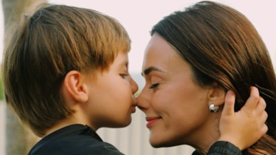 Hande Soral'ın gözyaşları! Oğlu okula başladı