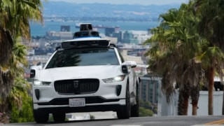 Google'ın sürücüsüz taksi hizmeti Waymo, silah taşıyan yolcuları polise ihbar etti