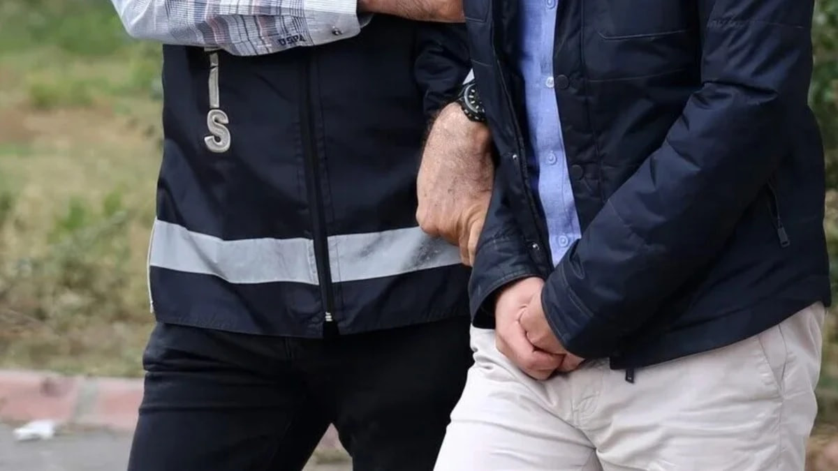 İstanbul merkezli 11 ilde terör operasyonu: 39 gözaltı