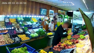 İstanbul'da bin 350 liralık meyveyi alıp, 'ödeme tamam' diyerek gitti
