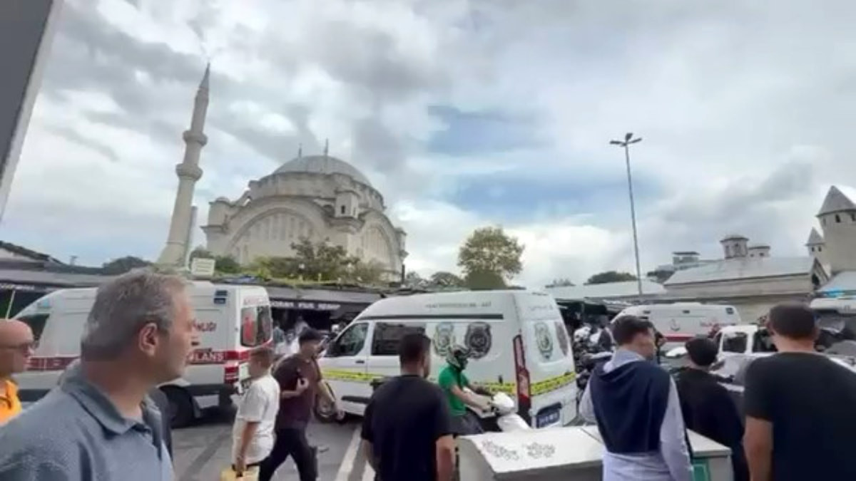 Fatih'te döviz bürosunda silahlı kavga: 2 ölü 2 yaralı