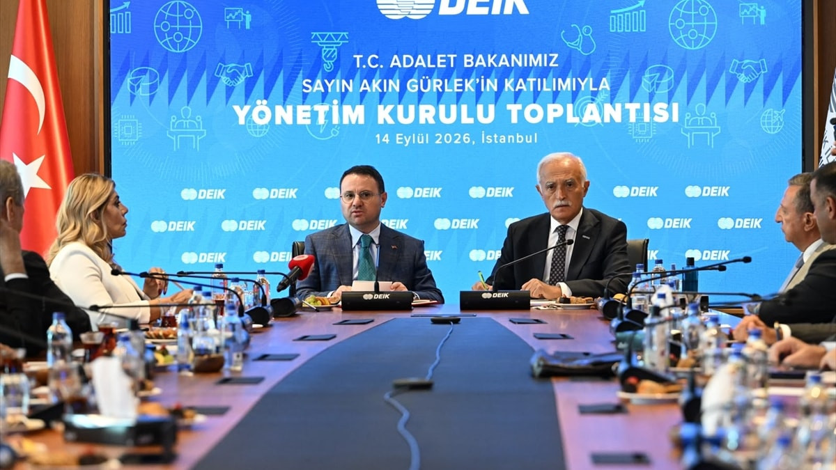 Akın Gürlek, DEİK yönetim kurulu üyeleriyle bir araya geldi