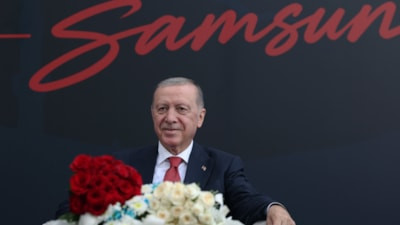 AK Parti: Cumhurbaşkanı Recep Tayyip Erdoğan'ın adaylığının önünde anayasal bir engel yok