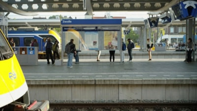 Hollanda'daki tren arızalarıyla ilgili şüpheler çiftçilerin üzerinde