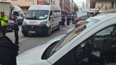 İstanbul Esenyurt'ta servis minibüsünün çarptığı çocuk can verdi