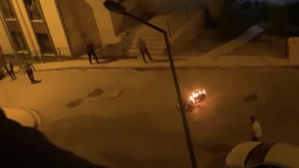 Elazığ'da motosikletini ateşe veren şahıs gözaltına alındı