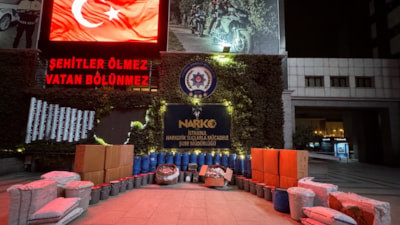 İstanbul’da 3,5 milyon uyuşturucu hap üretimine yetecek ham madde ele geçirildi