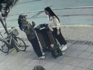 Eskişehir'de çöp kutusunun üzerine bıraktığı telefon, 4 dakikada çalındı