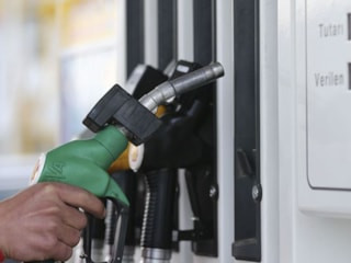 Motorinin litre fiyatı 100 lirayı geçti