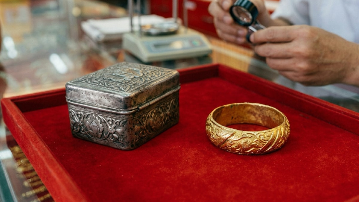 Bit pazarından 219 liraya aldı, kuyumcuda servet çıktı