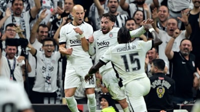 Beşiktaş'a galibiyeti getiren yıldızların gol sevinci dikkat çekti