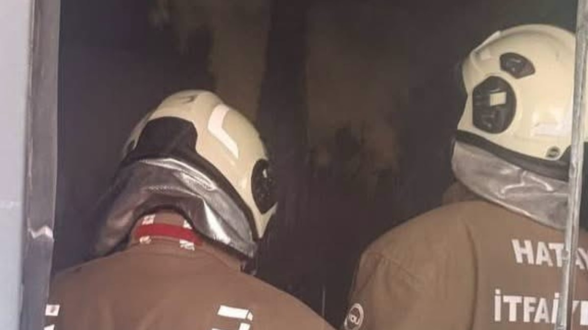 Hatay'da konteyner yangını paniğe neden oldu