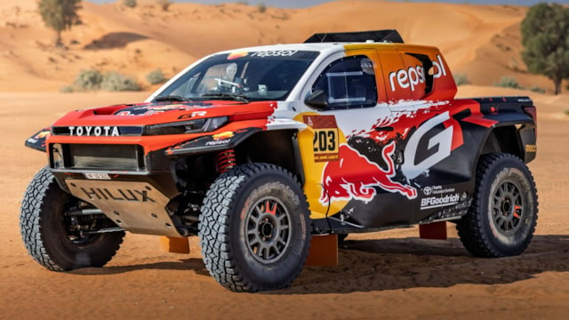 Toyota, Dakar Rallisi'nde hidrojenli Hilux ile yarışacak