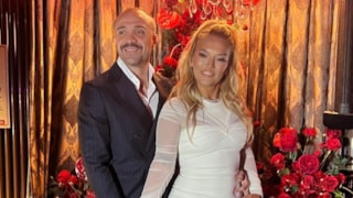 Demet Akalın tacize uğramıştı! Eşi Okan Kurt tacizciyi tokatladı
