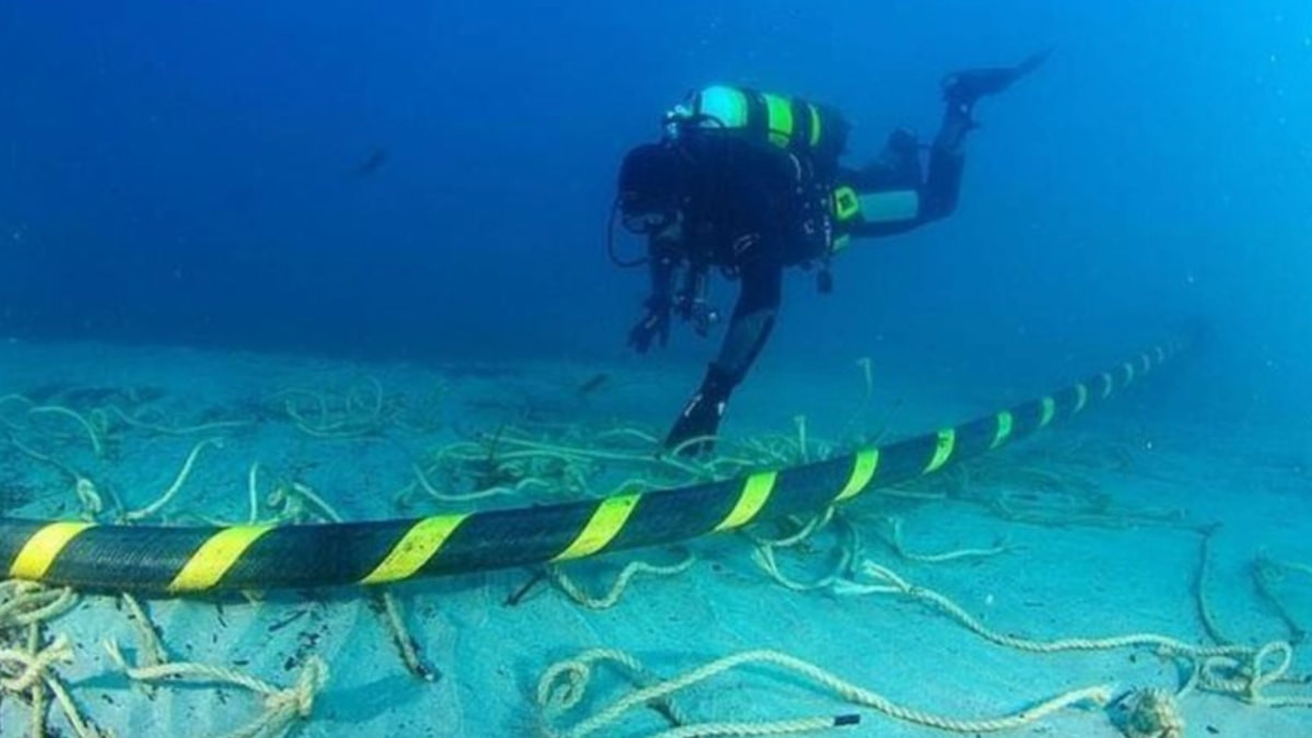 Savaşın yeni cephesi denizin altında: Hedef iletişim kabloları