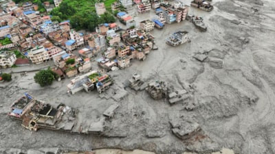 Nepal ve Tibet'teki felaketin arkasında küresel ısınma var
