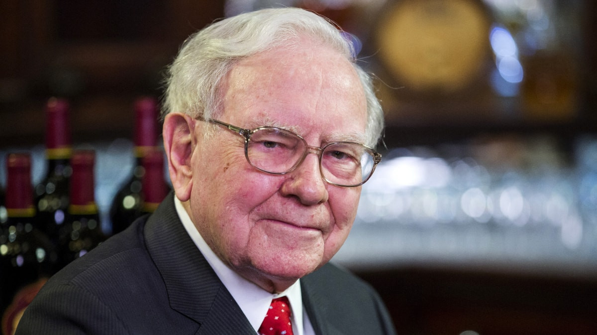 Piyasaların efsanesi Warren Buffett görevinden ayrıldı