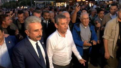 Özgür Özel Bursa programında vatandaşları peş peşe tersledi