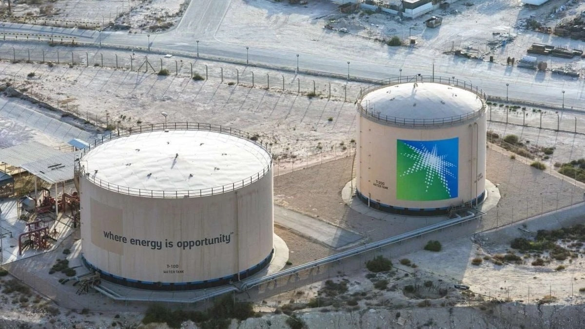 Aramco, Avrupa'daki rafinerilere petrol sevkiyatını durdurdu