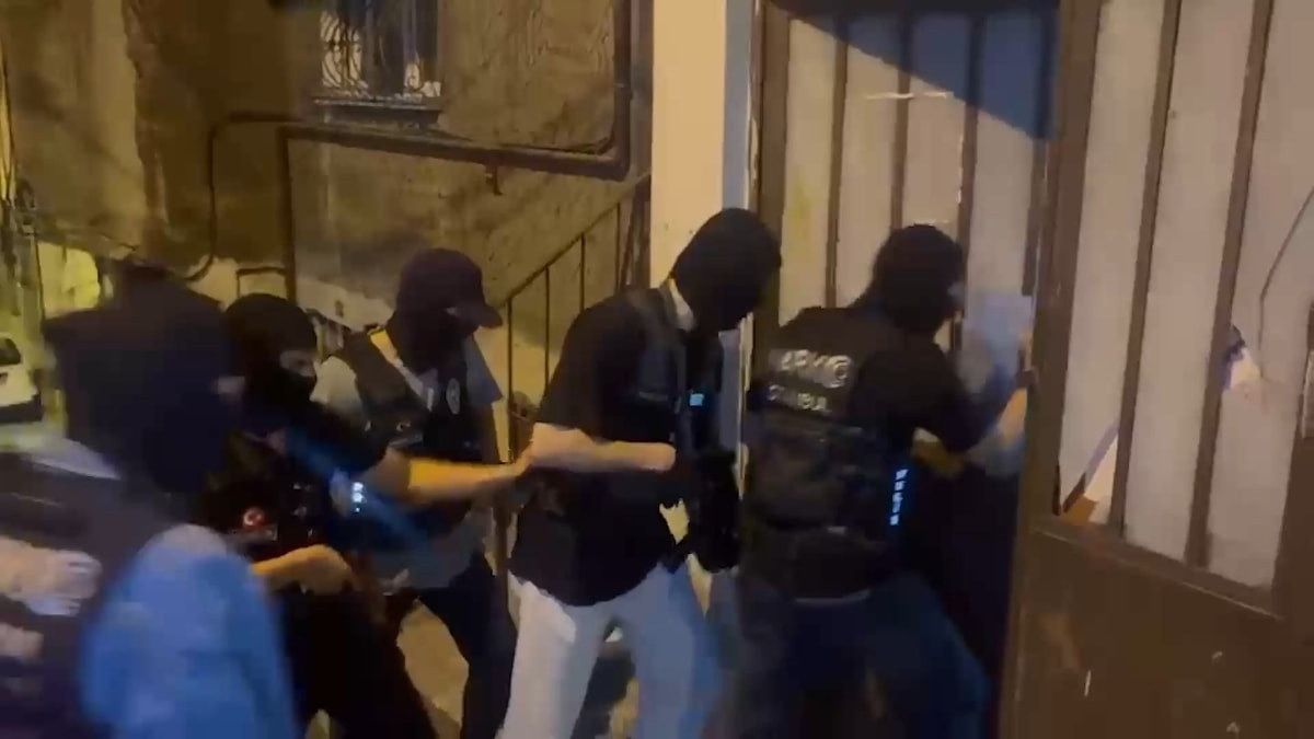Şişli'de narkotik baskını: 297 kilo uyuşturucu ele geçirildi