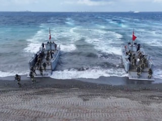 Mehmetçik'ten ders niteliğinde amfibi çıkartma tatbikatı