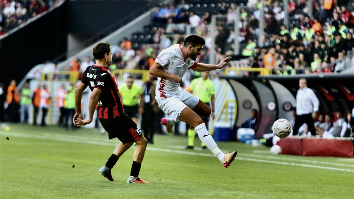 Alanyaspor, Çorum FK deplasmanında kazandı