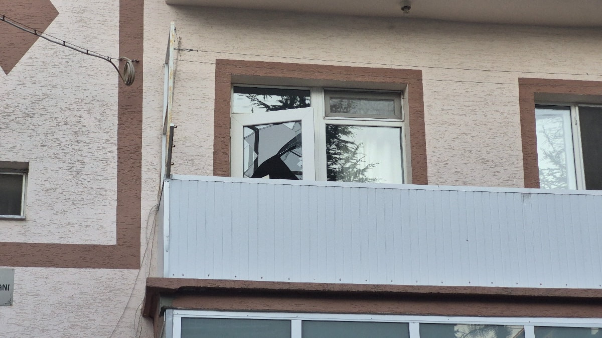 Eskişehir'de kötü kokunun geldiği evden ceset çıktı