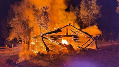 Kastamonu’da alevlere teslim olan samanlık küle döndü
