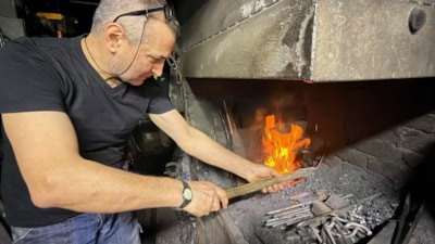 Bartın'da 100 yıllık aile geleneğini yaşatmaya çalışıyor