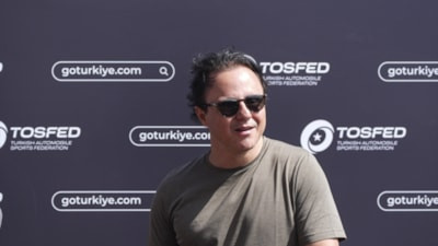Felipe Massa, İstanbul Park'ta hayranlarıyla bir araya geldi