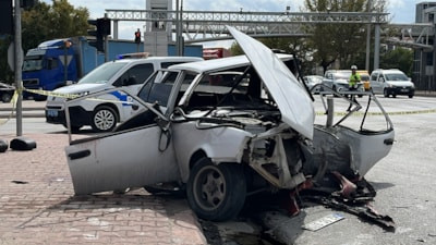 Konya'da otomobiller çarpıştı: 3'ü ağır 4 yaralı