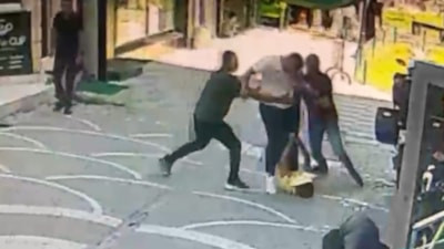 Sakarya'da mimar ile Fen İşleri Müdürü kavgası kamerada